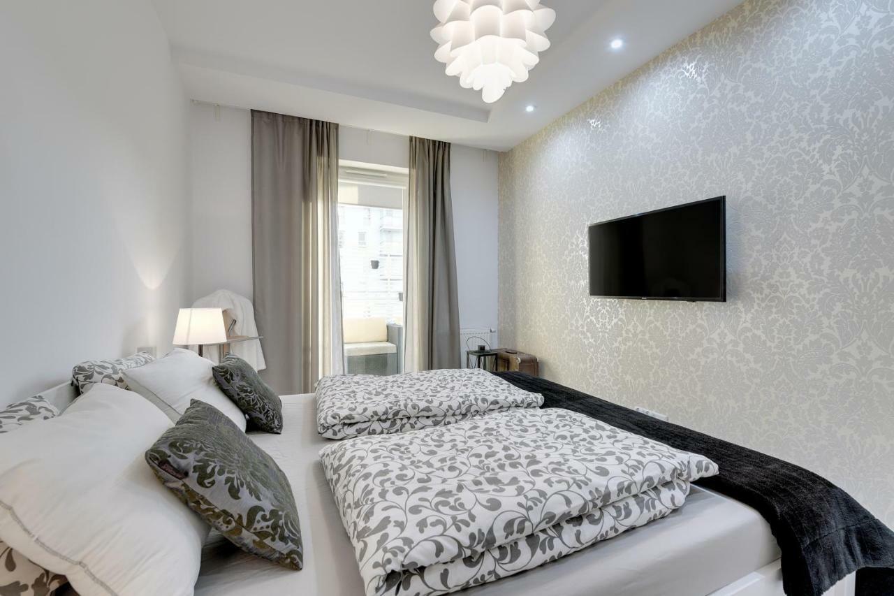 Beautiful Seaside View Apartments - 4 Oceans Premium Гданьск Экстерьер фото