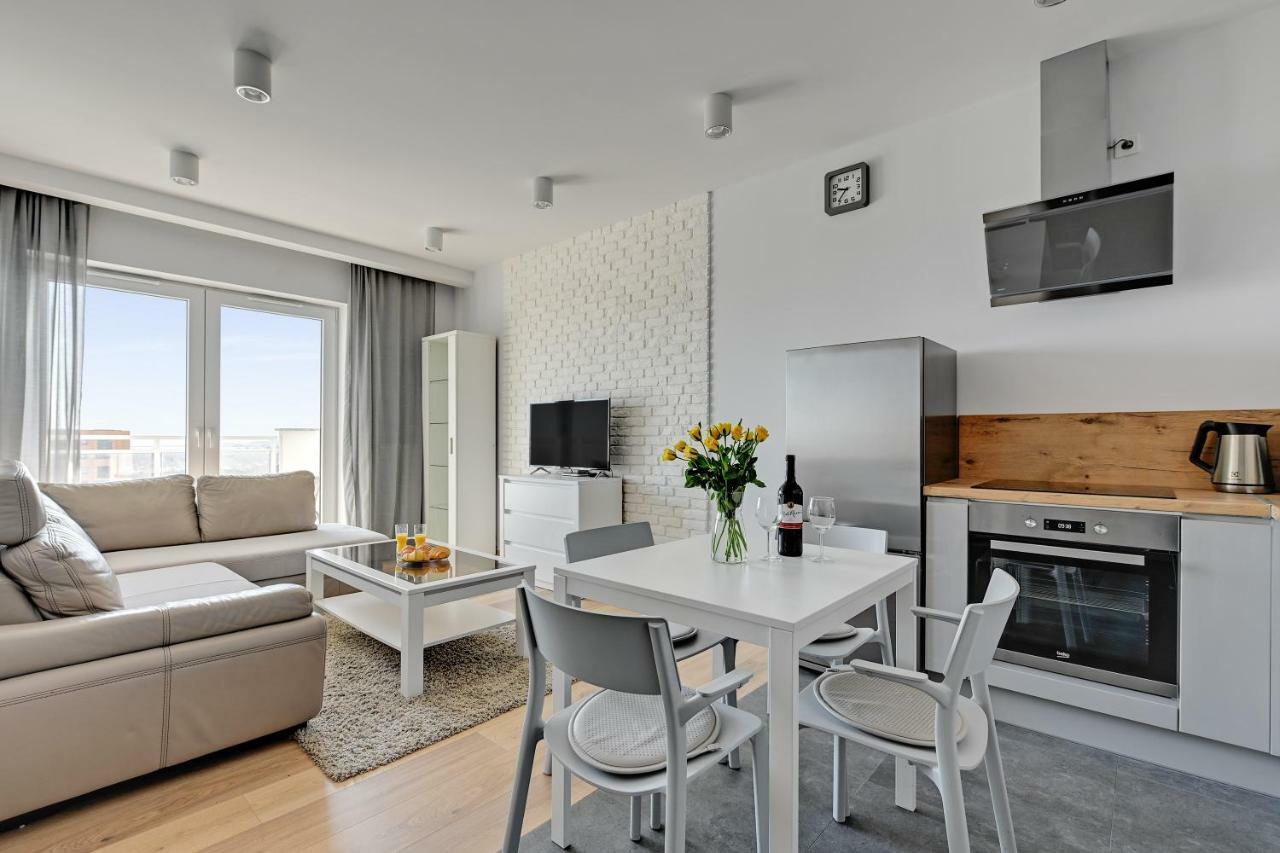Beautiful Seaside View Apartments - 4 Oceans Premium Гданьск Экстерьер фото